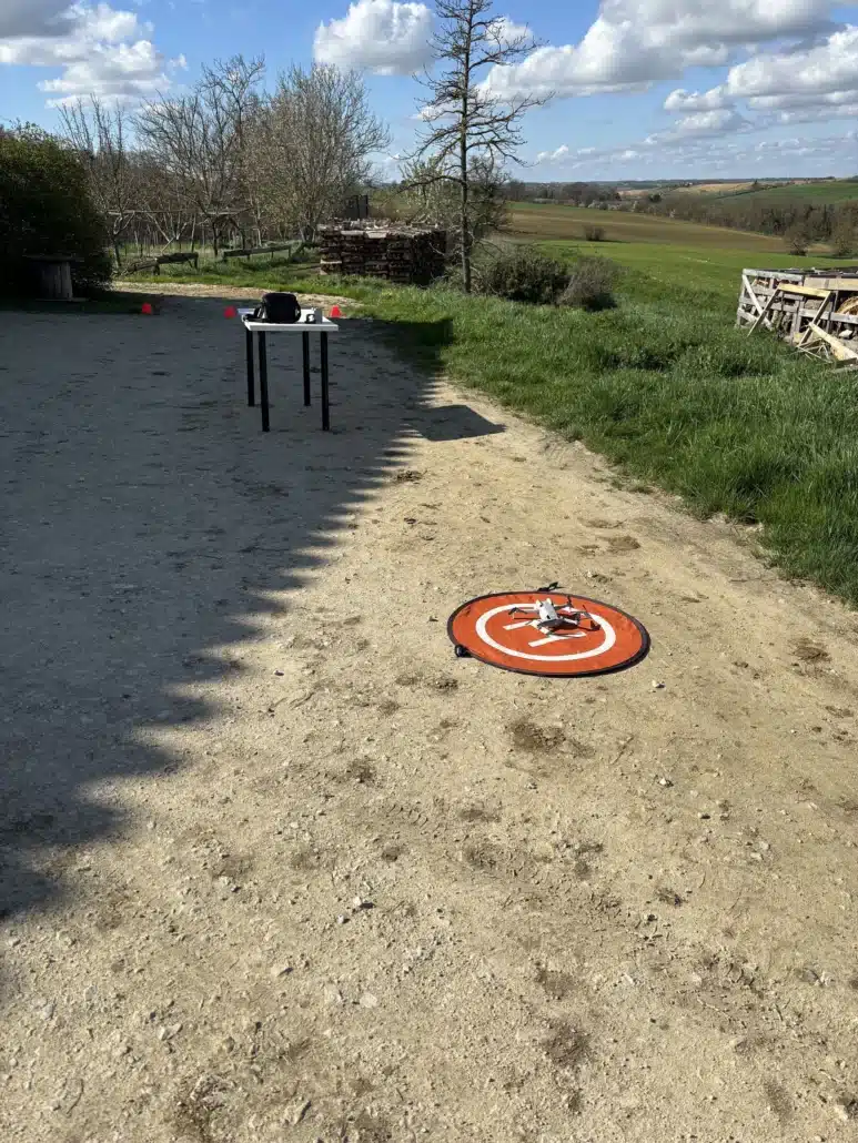 Formation pratique de télépilote dans un centre Drone Up Academy